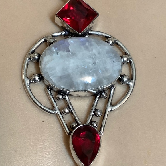 🌺 VICTORIAN MOONSTONE RED RUBY NECKLACE PENDANT CELTIC GEM CRYSTAL VAMPIRE CHIC - Picture 5 of 10